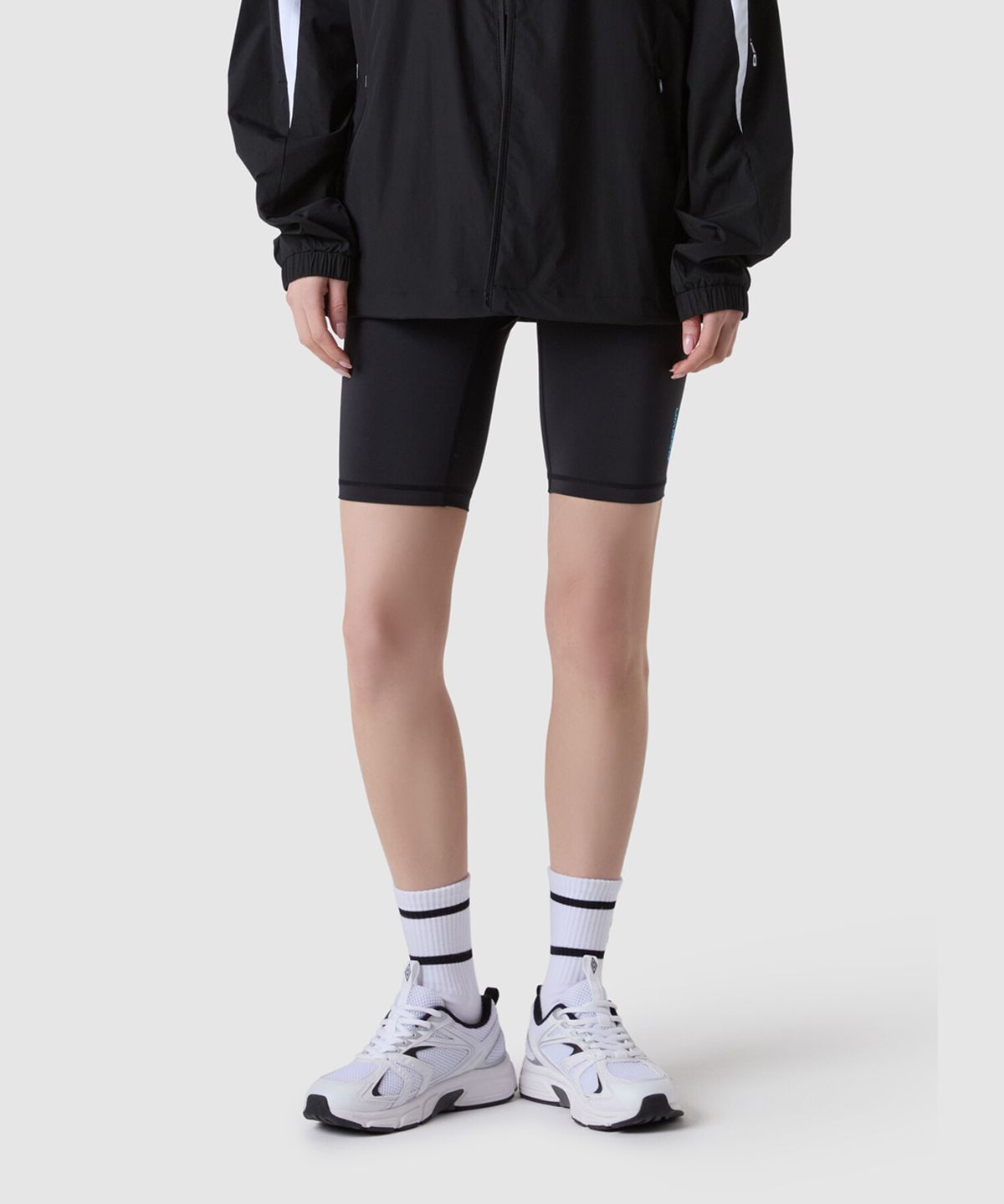 엄브로(UMBRO) 셔틀런 5부 바이커숏츠 블랙(UQ222SPF51)