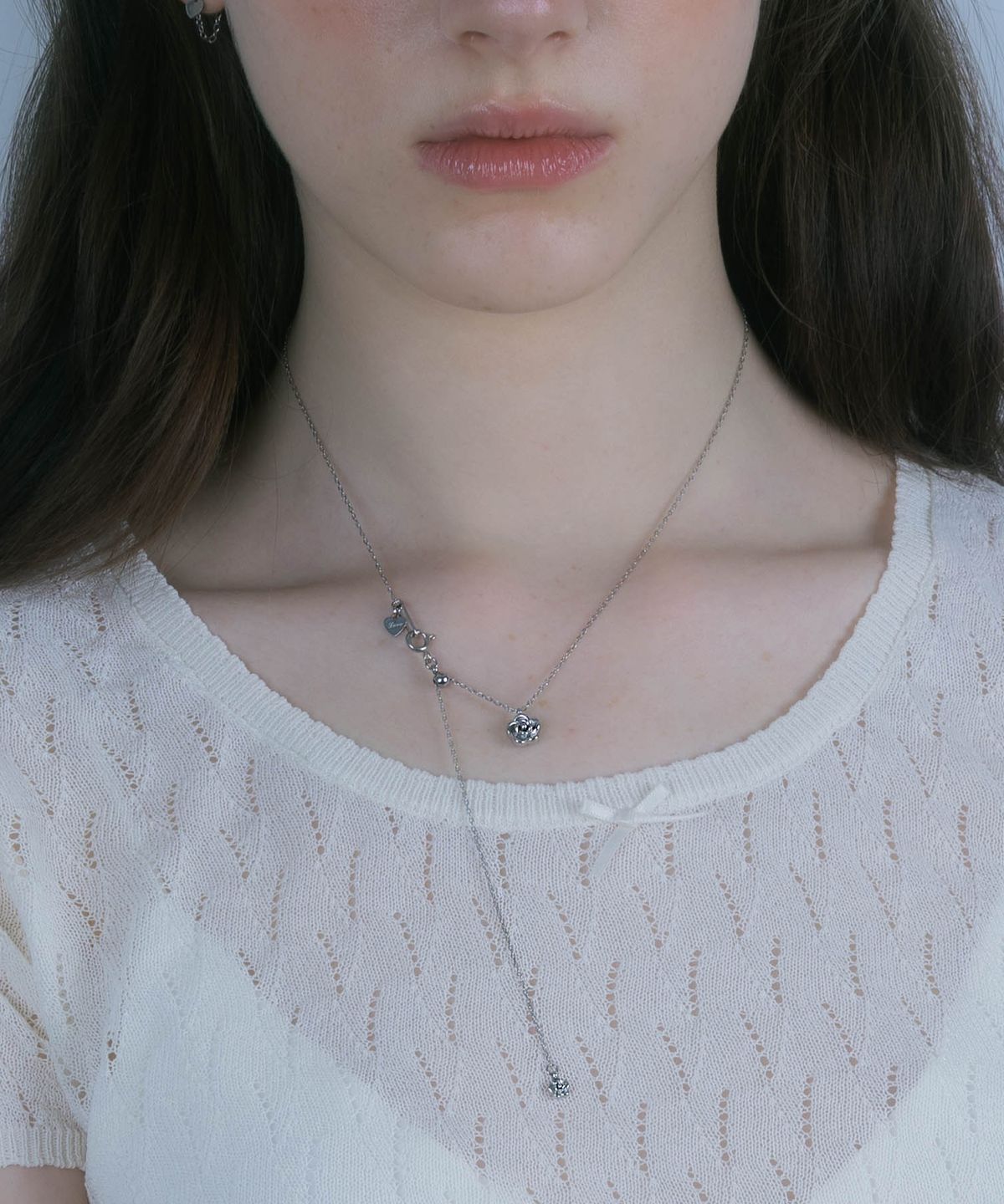 펄리모어(PEARLY MORE) 로즈 드롭 슬라이드 볼 목걸이_PM25N005SS