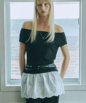 Lace Layered T-shirts in Black