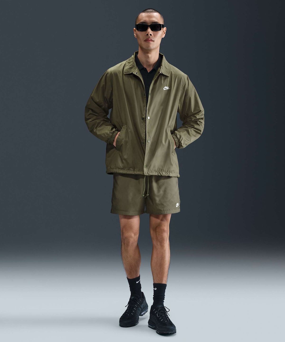 나이키(NIKE) 클럽 우븐 플로우 쇼츠 M - 미디엄 올리브:화이트 / FN3308-222