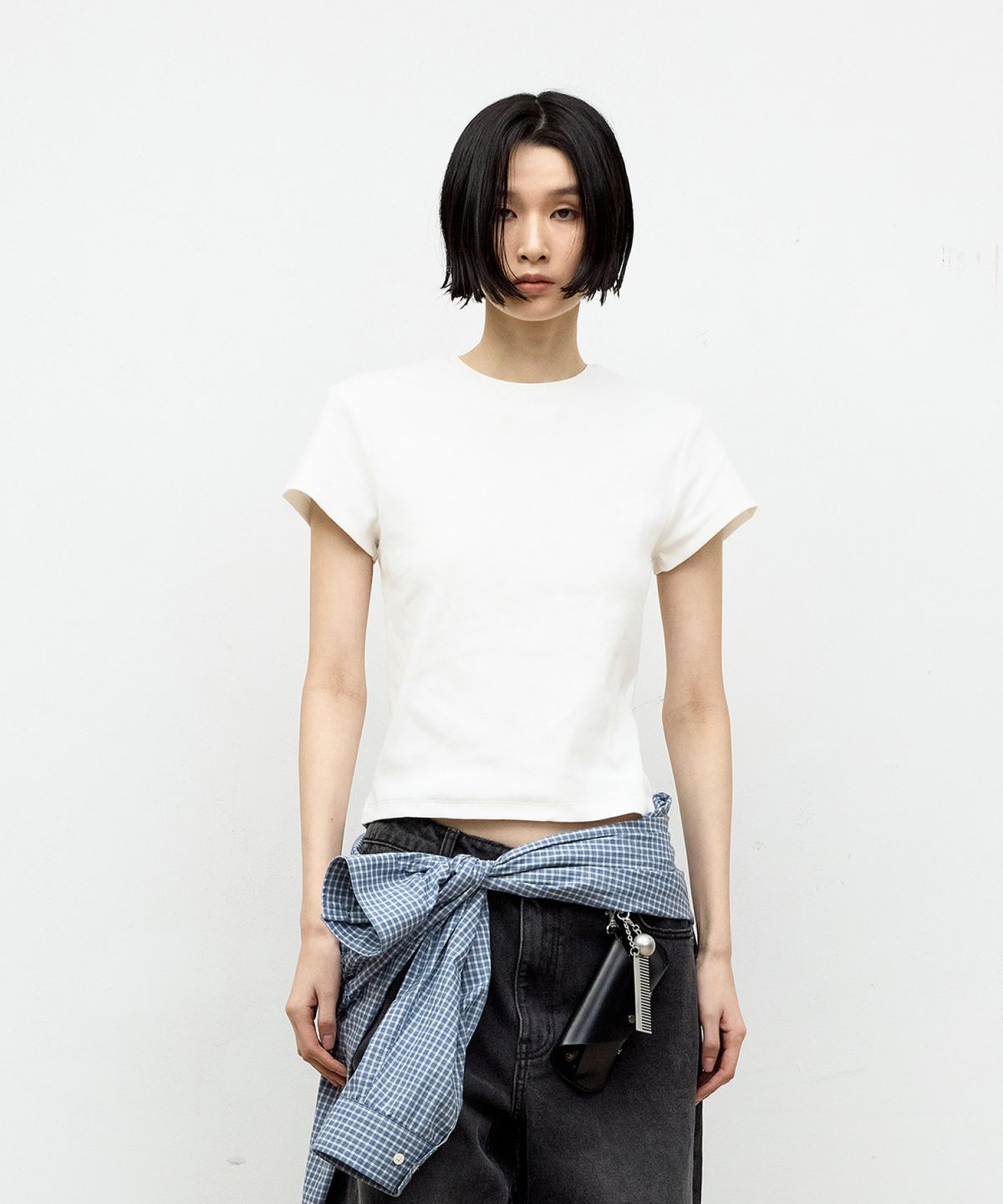 쿠어 우먼(COOR WOMEN) 리브드 크롭 티셔츠 (오프화이트)