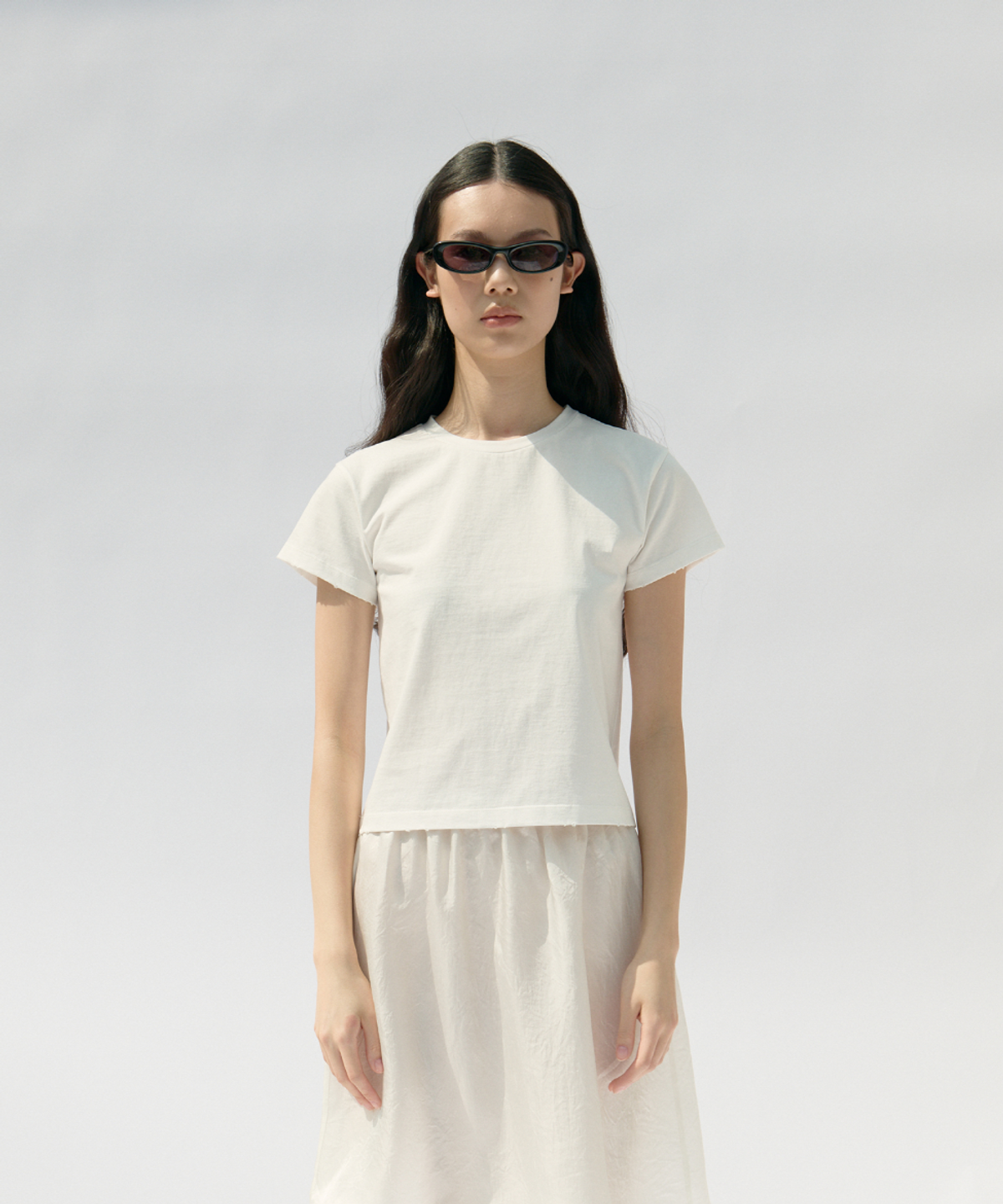 쿠어 우먼(COOR WOMEN) 데미지 크롭 티셔츠 (오프화이트)