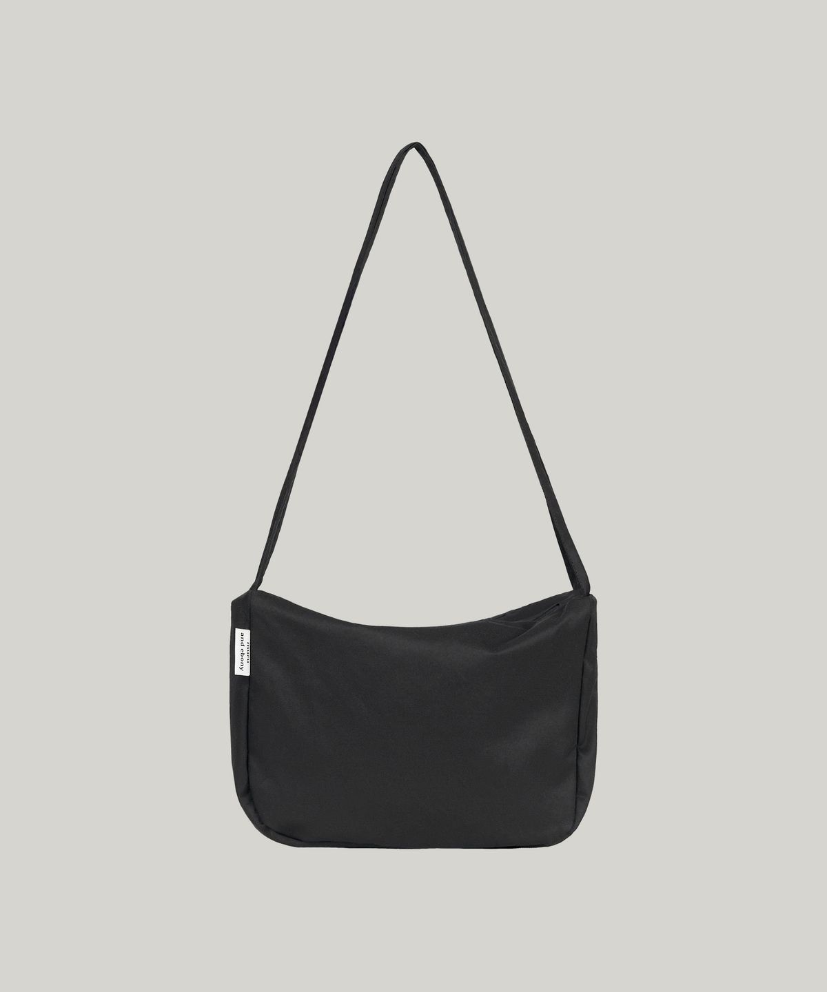 무쿠앤에보니(MUCU AND EBONY) Marsh Mellow Bag _ Black