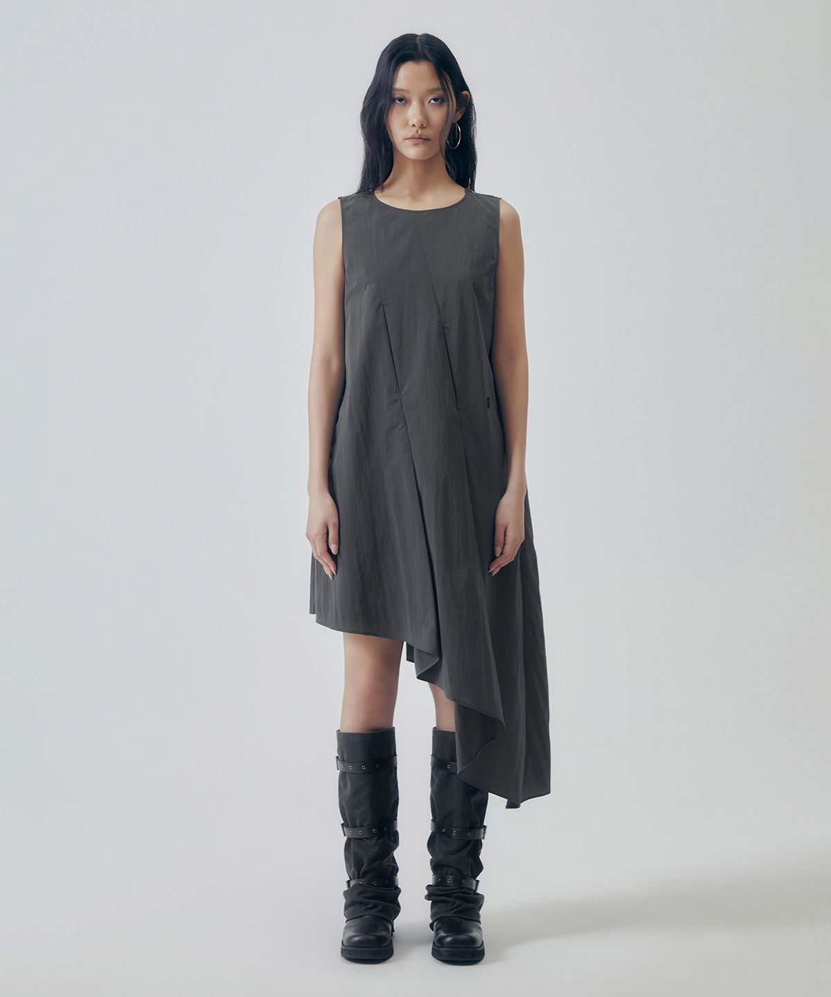 트리밍버드(TREEMINGBIRD) Glide Nylon Pintuck One-piece [ Gray ]