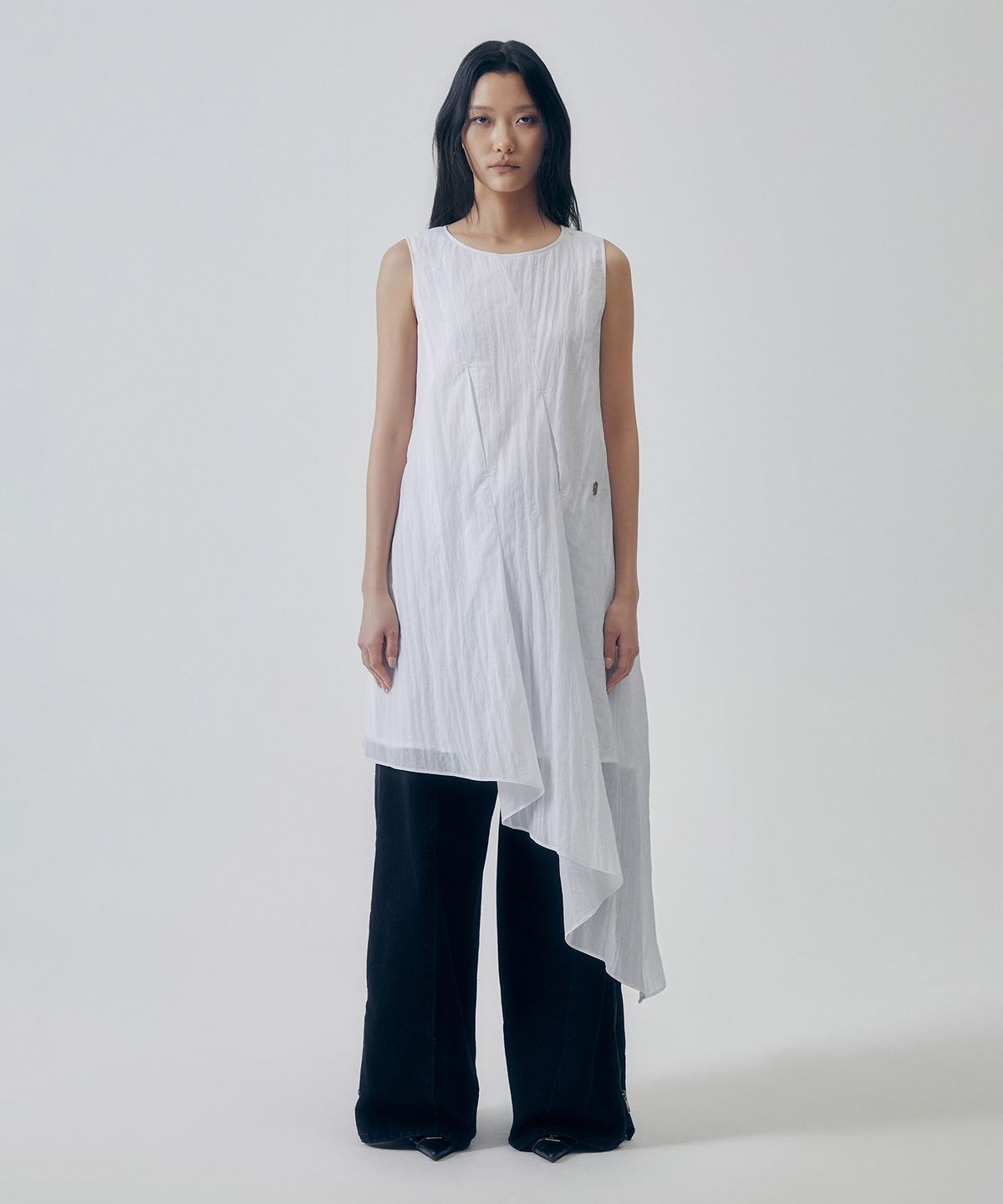 트리밍버드(TREEMINGBIRD) Glide Nylon Pintuck One-piece [ White ]