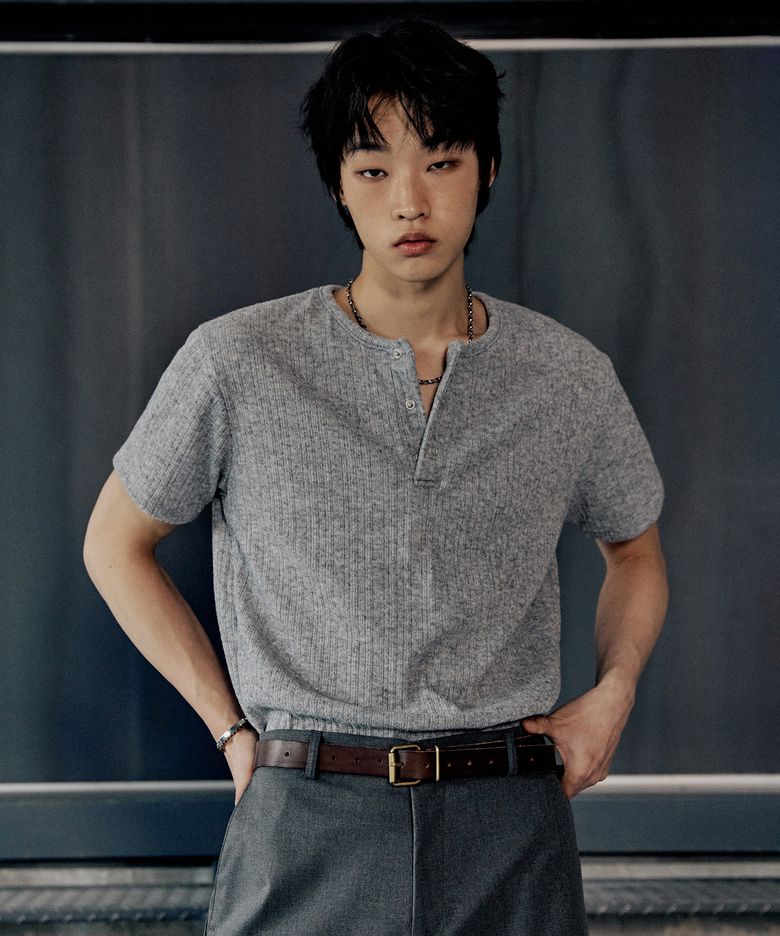 썸머 리브드 헨리넥  숏 슬리브