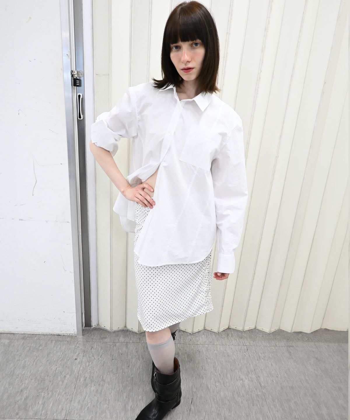 싹(SAKK) sage shirt off white