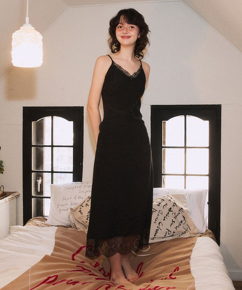 Silky Jacquard Lace Dress (Black)