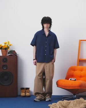 미니멀 코튼 포켓 셔츠 (네이비