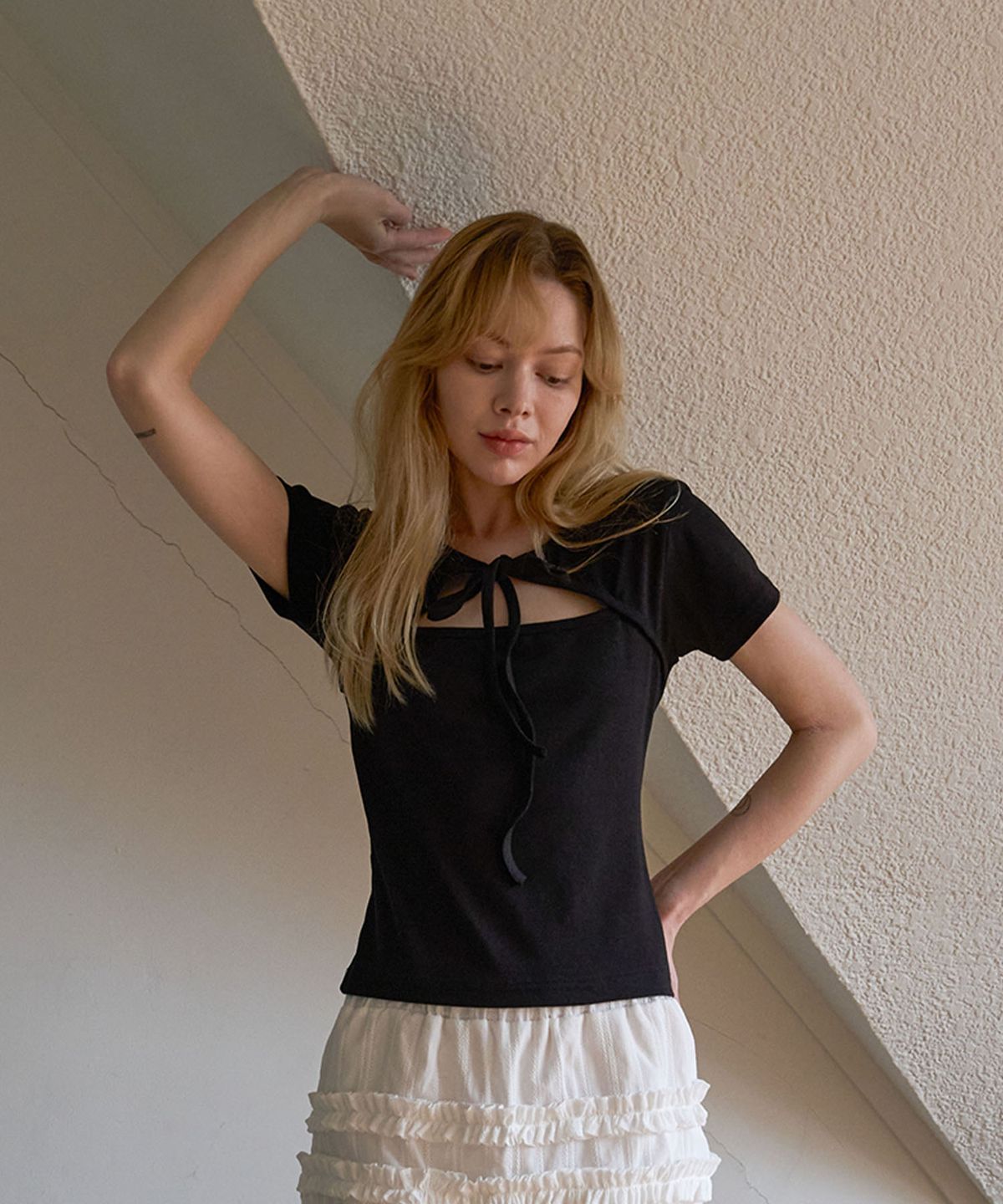 오오엠엘(5OML) 레이어드 리본 티셔츠 블랙