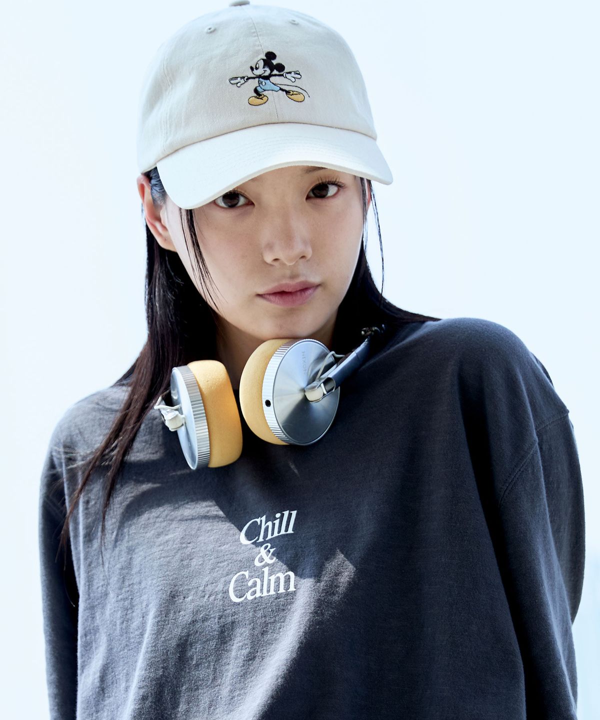 디스커스 애슬레틱(DISCUS ATHLETIC) Mickey & Friends Yoga Cotton Ball Cap Ivory