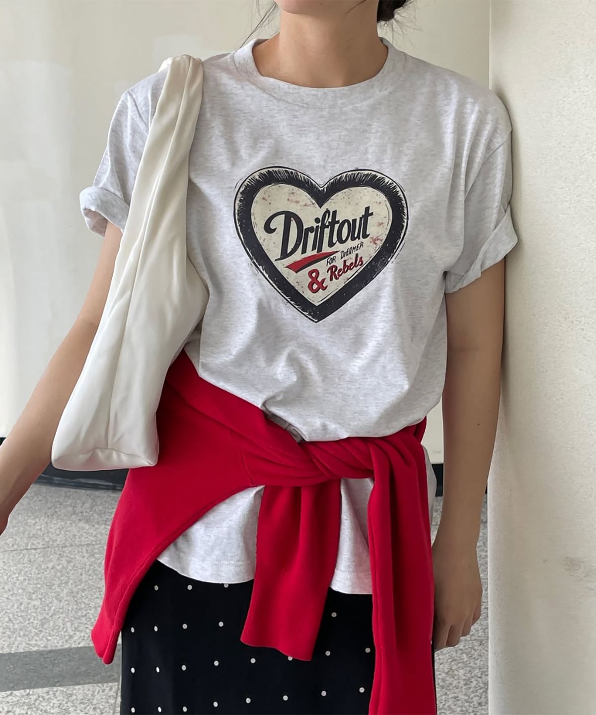 드리프트아웃(DRIFTOUT) 더블 레이어 레벨 하트 반팔 티셔츠 (3color)