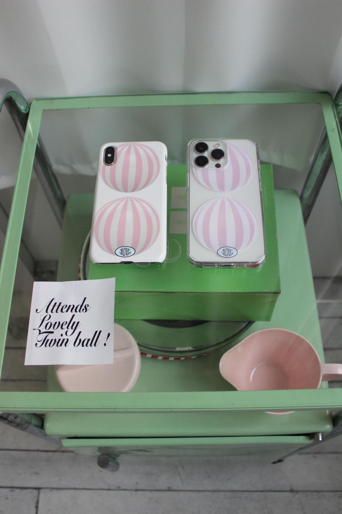 어텐즈(ATTENDS) ATTENDS LOVELY  TWIN BALL Case
