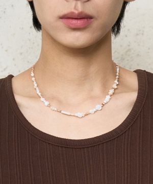 에센셜 자개 오션 목걸이 - 내추럴