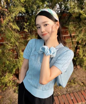 데이지 크로셰 반팔 니트 SK