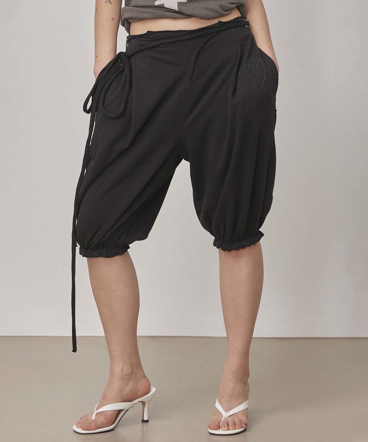 스컬프터(SCULPTOR) Pumpkin Half Sweatpants Black