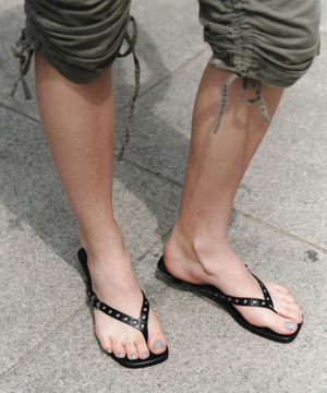 아일렛 키튼 플리플랍 블랙