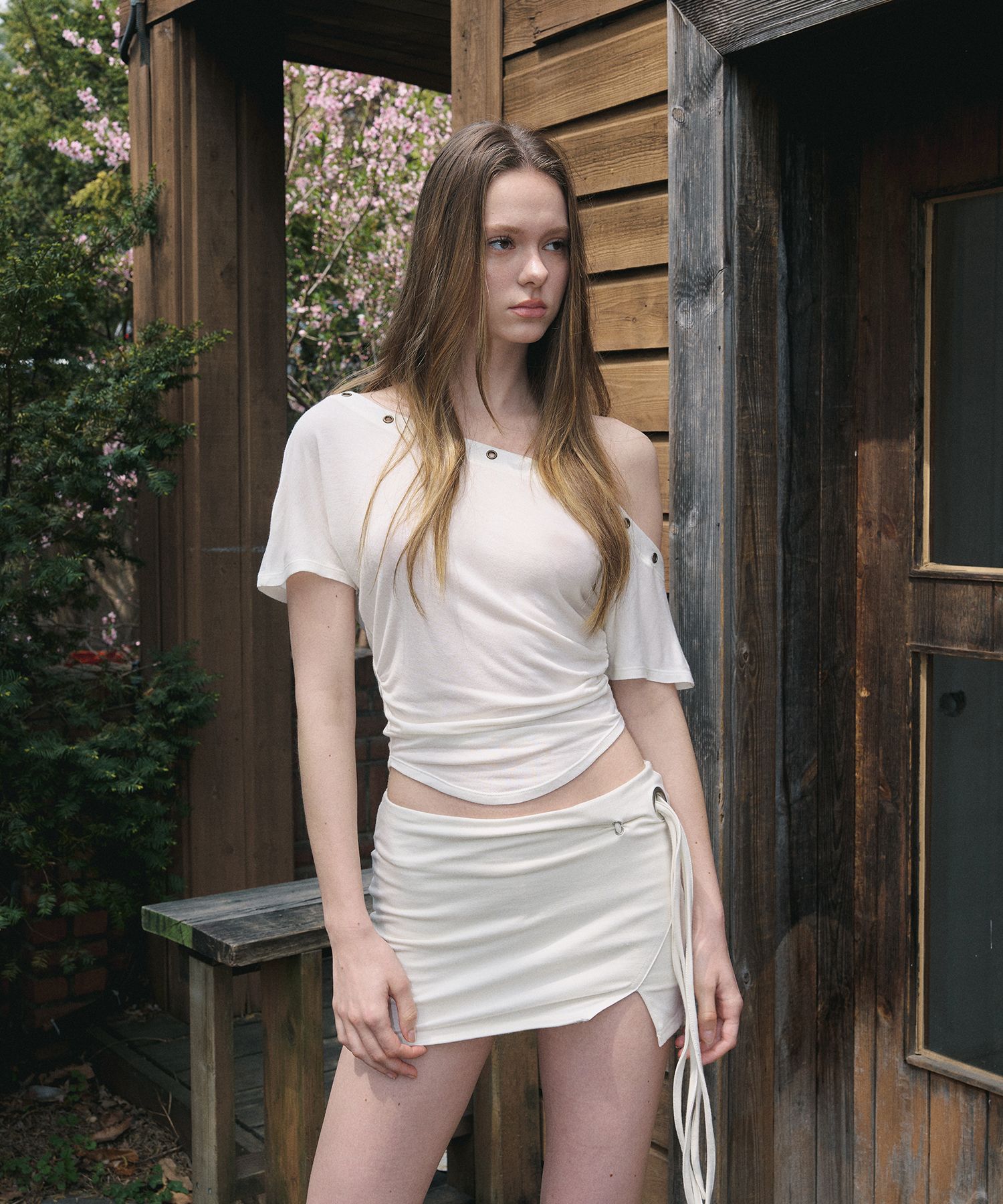 【韓国 Pleasenofollow】Harry Button Unbal Shirring Short Top Harry button unbal shirring short top / ivory – hyein