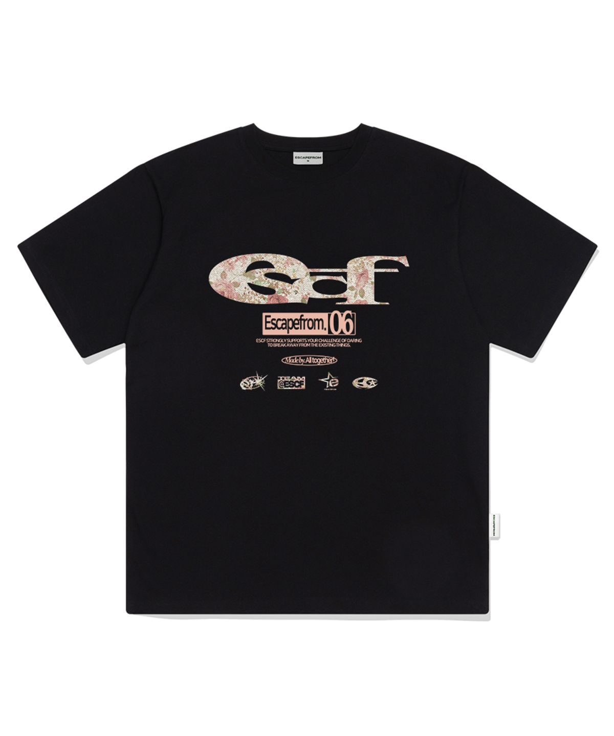 이스케이프프롬(ESCAPEFROM) 플라워 ESCF 로고 콜라주 프린트 오버핏 반팔티 블랙