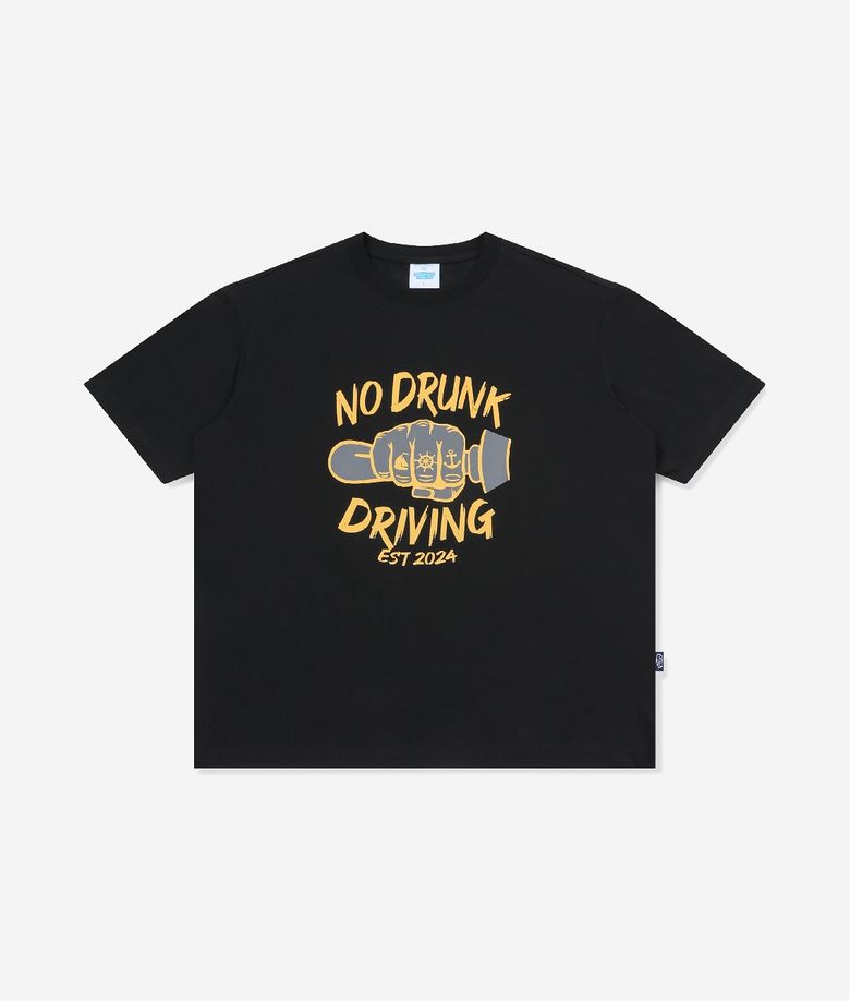 TATTOOED HANDS DRIVING STEERING TEE (BLACK)