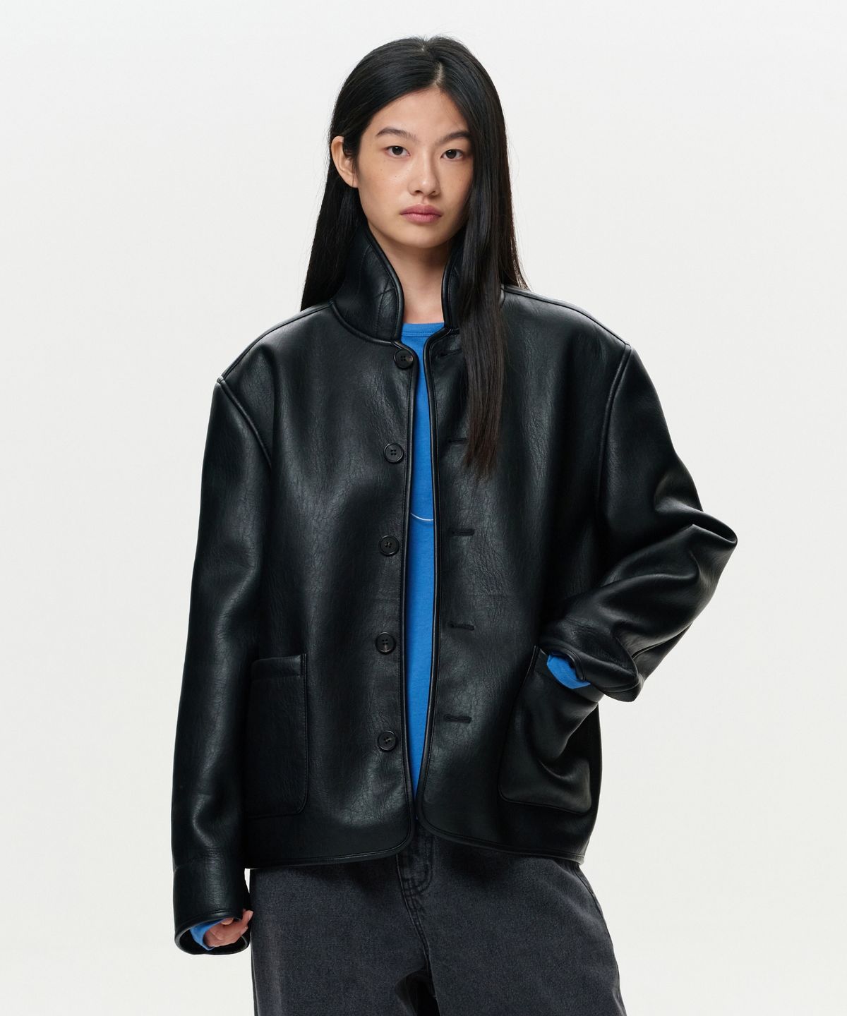 이알에이(ERA) WOMEN CLASSIC FAUX SHEARLING JACKET - BLACK