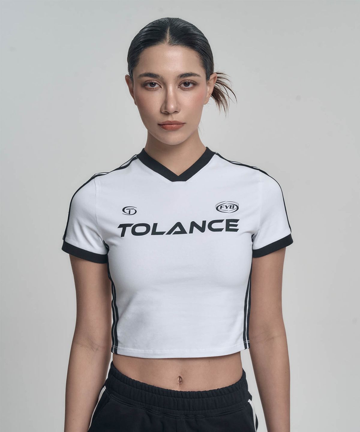 토런스(TOLANCE) 우먼스 더블 스포티 크롭 숏 슬리브 - White