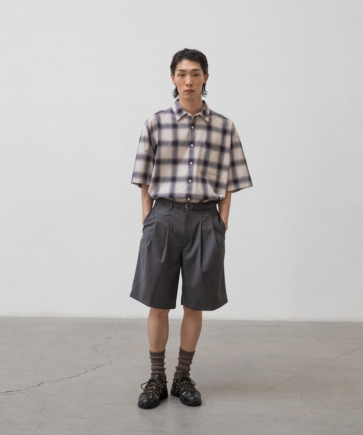 어나더 오피스(ANOTHER OFFICE) Hemingway Belted Shorts (Heather Gray)