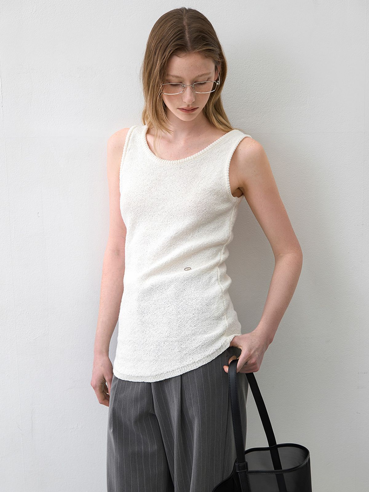 아틀리에 나인(ATELIER NAIN) ESSENTIAL COLINE TIGHT SLEEVELESS KNIT(T-7070)