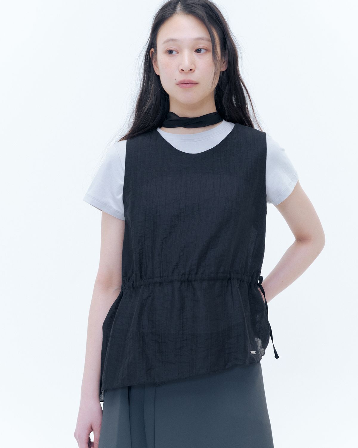 미세키서울(MISEKI SEOUL) Sheer layered sleeveless vest BLACK