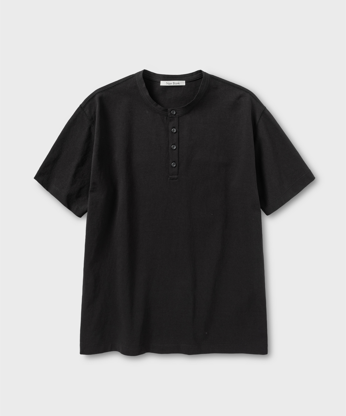 넌블랭크(NONBLANK) 헨리넥 HS 티셔츠_BLACK