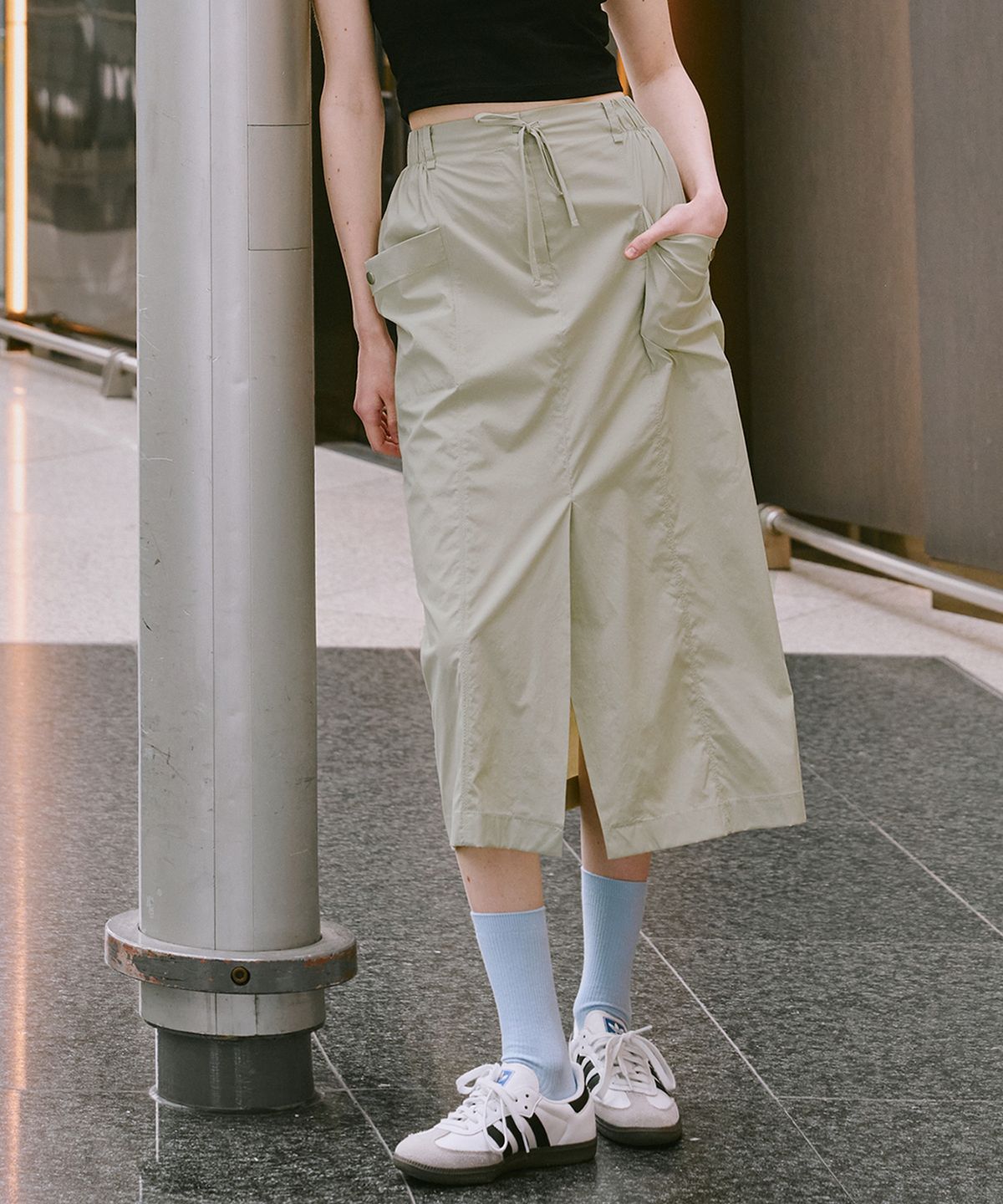 마롭(MALOUPE) 3105 나일론 스커트 (베이지)