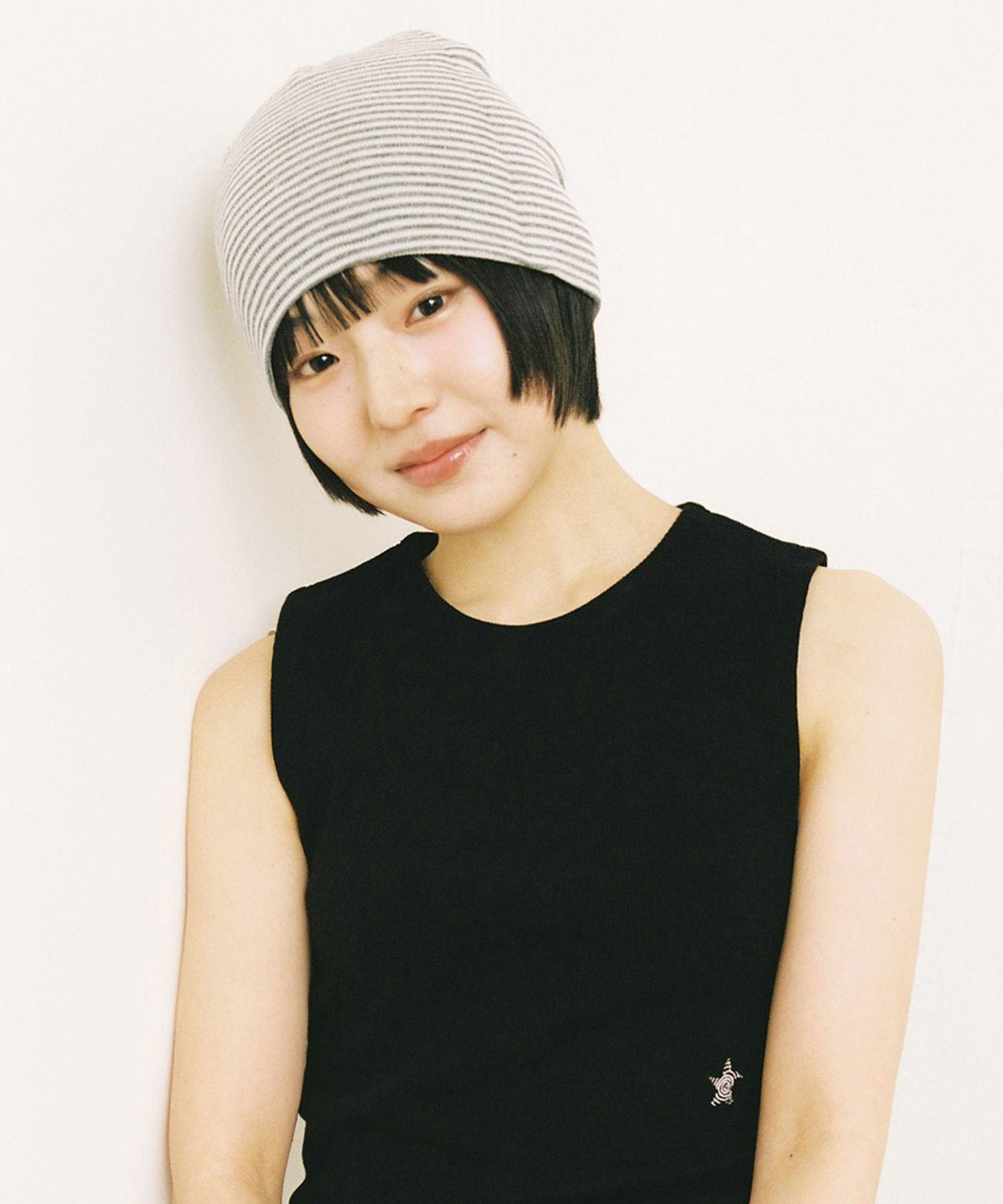 ●WEBHOUSE● 25SS TWISTER STAR STRIPE SHORT BEANIE MUSINSA | WEBHOUSE Twister Star Stripe Short Beanie - Grey/White