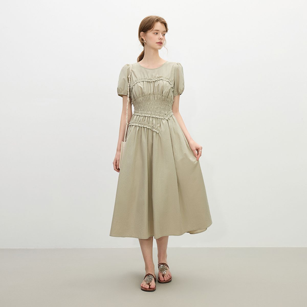 웬스데이딜라잇(WEDNESDAY DELIGHT) WD_Slim pleated puff sleeve dress_2color