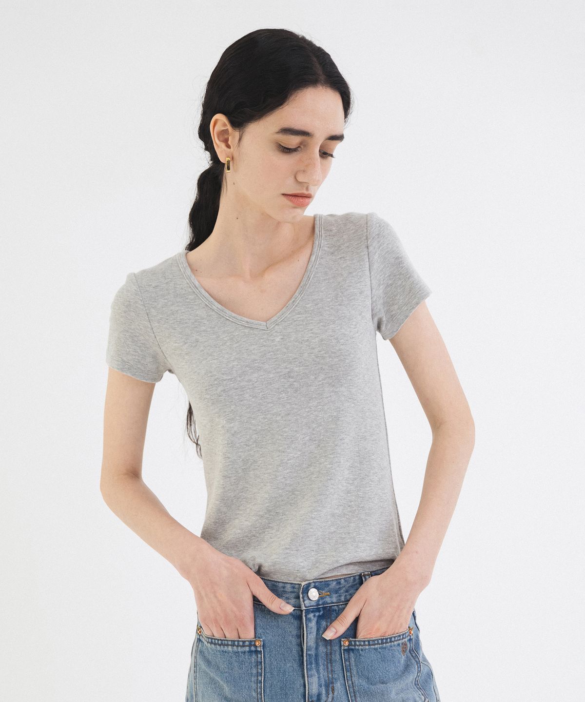 시야쥬(SIYAZU) SITP5202 레트로 브이넥 슬림 반팔티_Melange gray