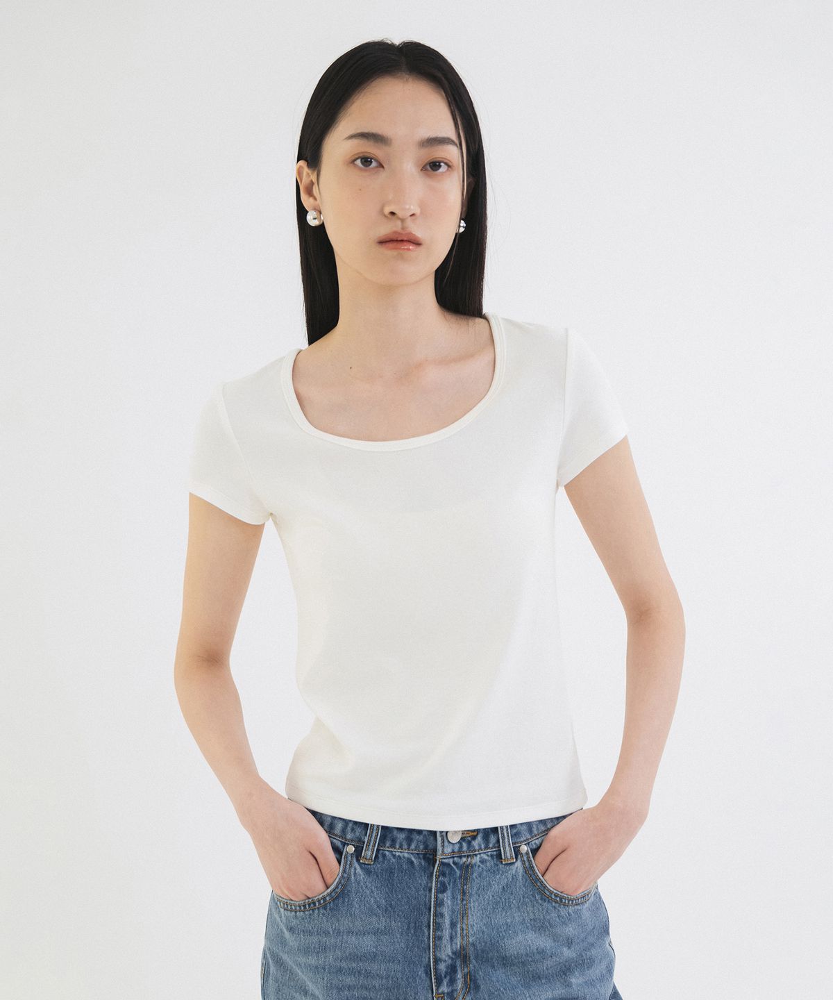 시야쥬(SIYAZU) SITP5201 레트로 U넥 슬림 반팔티_Ivory