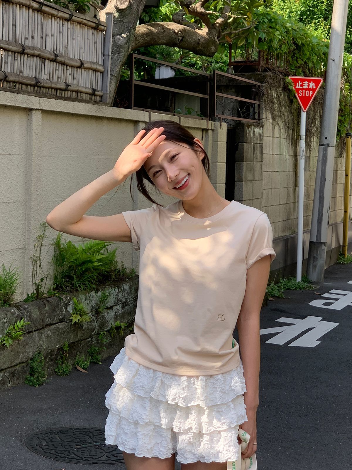 비플랫 베네통(Bb' BENETTON) 비비 슈퍼 싱글 크루넥 반팔 티셔츠 (Beige)