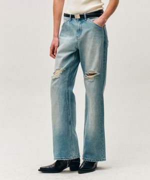 데미지 플레어 데님 팬츠 (라이트블루)