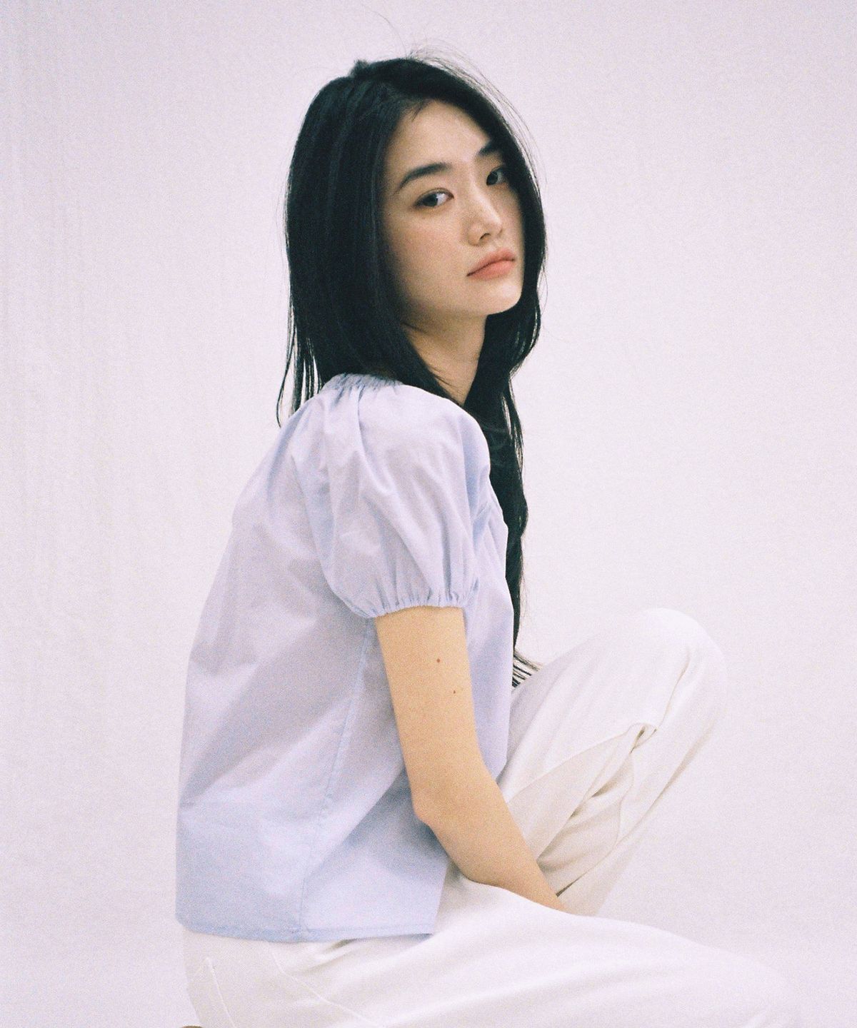줄리아페페(JULIAPEPE) Amy Shirring Puff Blouse (Baby blue)