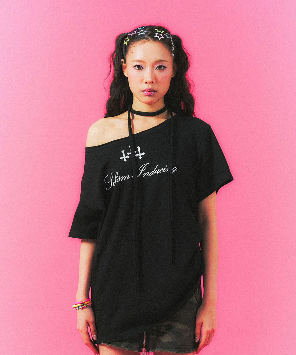 스키즘 인듀싱(SCHISM INDUCING) CROSS STRING T SHIRT BLACK