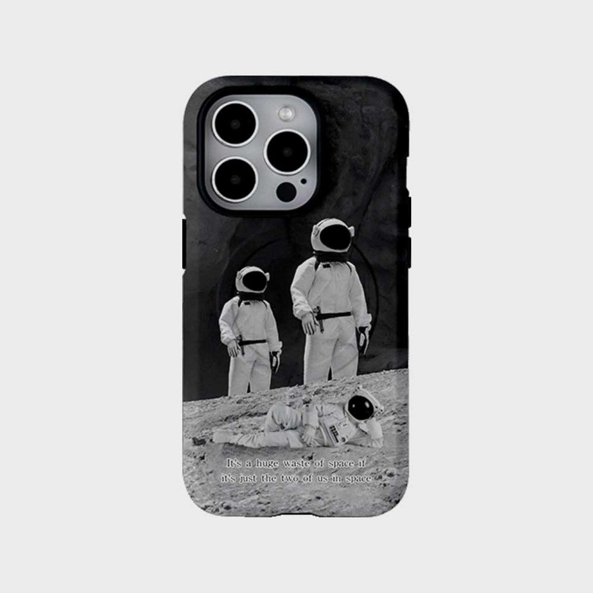 코쿼드(COQUAD) 9C9C 스페이스맨 맥세이프 아머 케이스_트리오