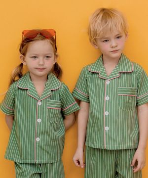 실크핏 웬즈데이 반팔 키즈 잠옷 세트