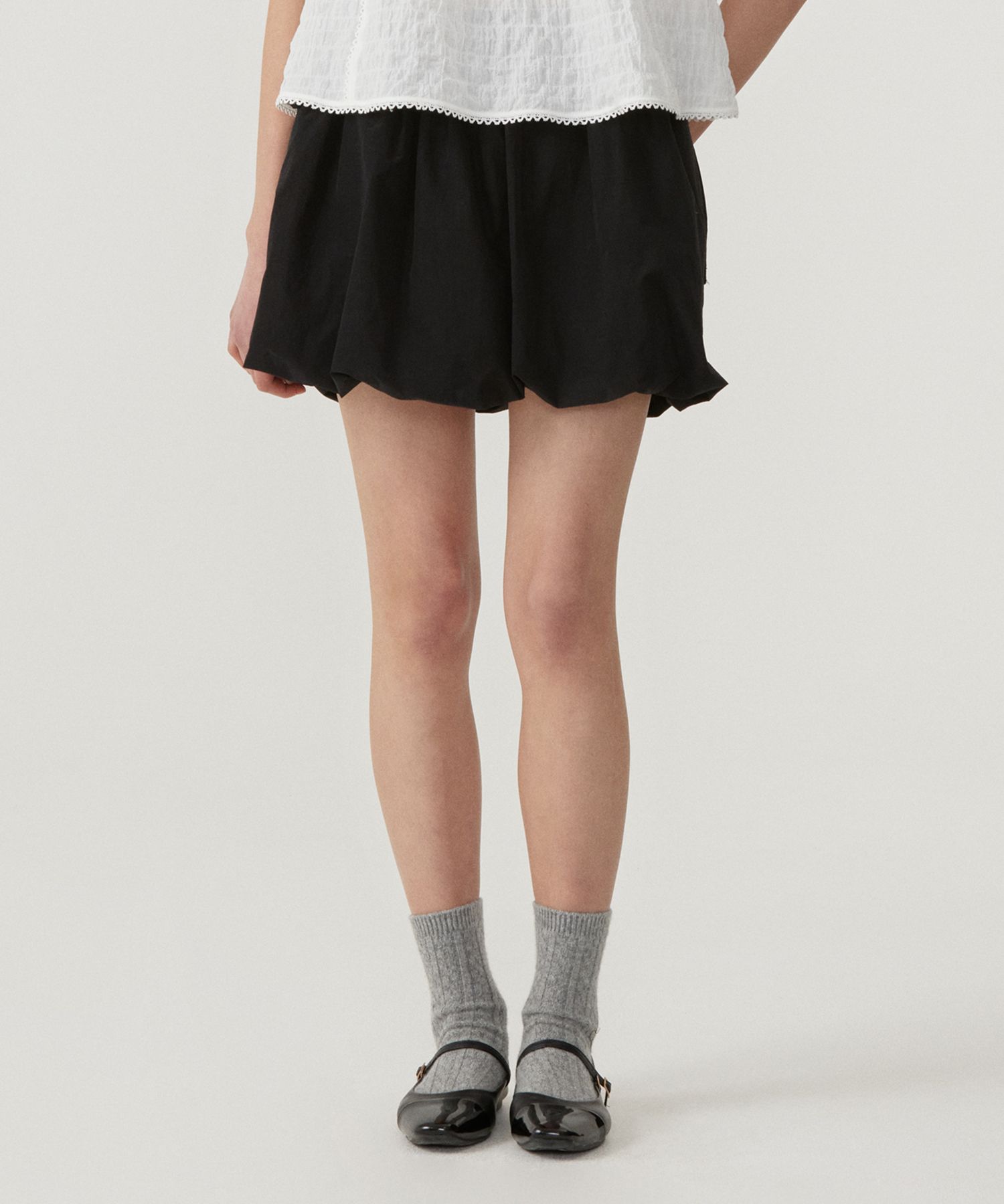 韓国人気ファッション[COVERNAT] (W)BALLOON MINI SKIRT MUSINSA公式 | COVERNAT WOMAN Women's Balloon Mini Skirt Black
