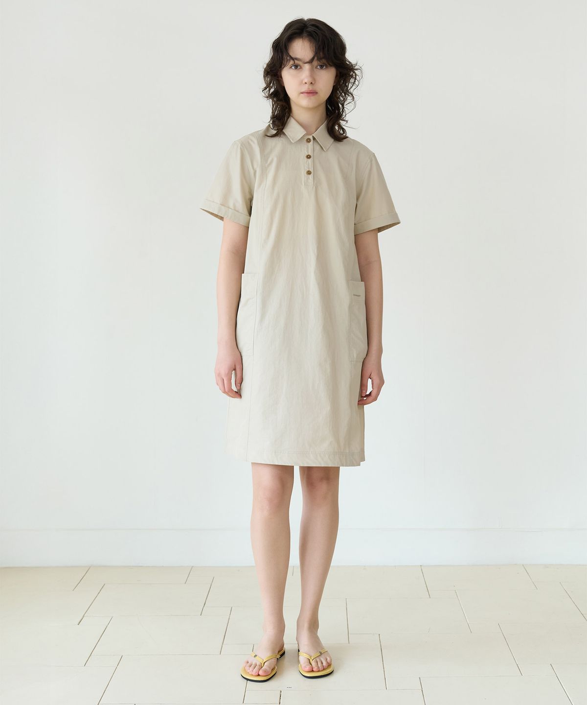 커버낫 우먼(COVERNAT WOMAN) 우먼 데일리 이지 원피스 Beige