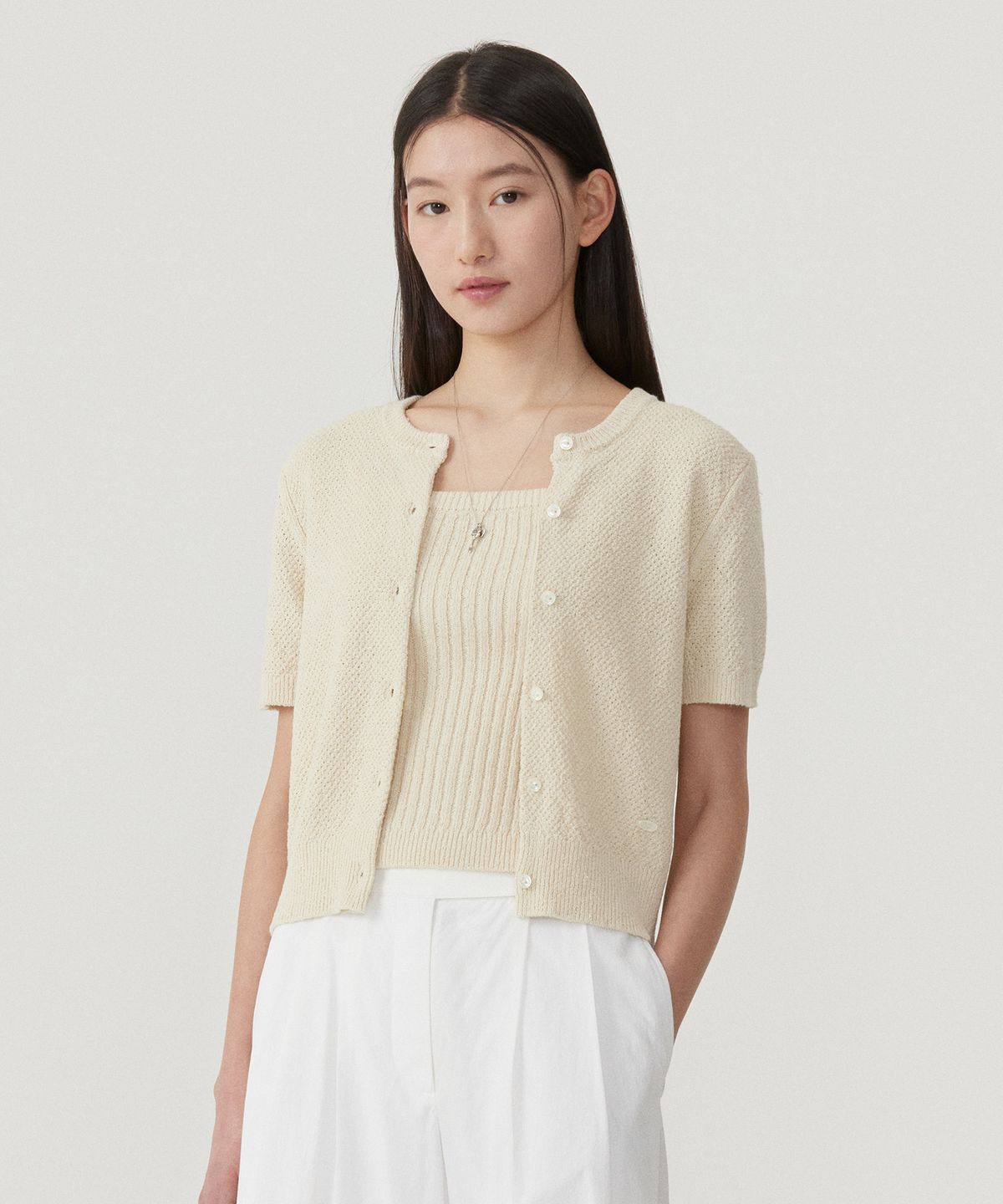 커버낫 우먼(COVERNAT WOMAN) 우먼 컷아웃 반팔 가디건 Butter