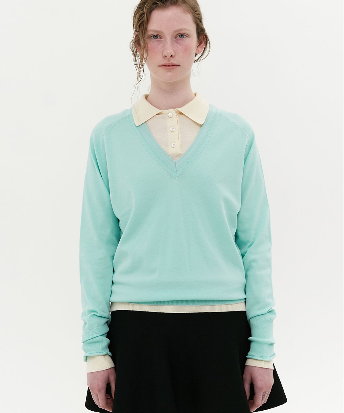 매기(MAGGIE) Shiny V-neck Pullover (Mint)