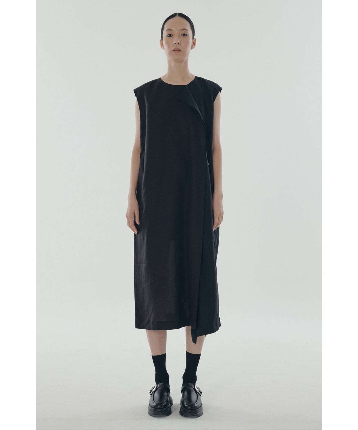 래코드(RECODE) Split Square Sleeveless Dress_RQDAM25556BKX