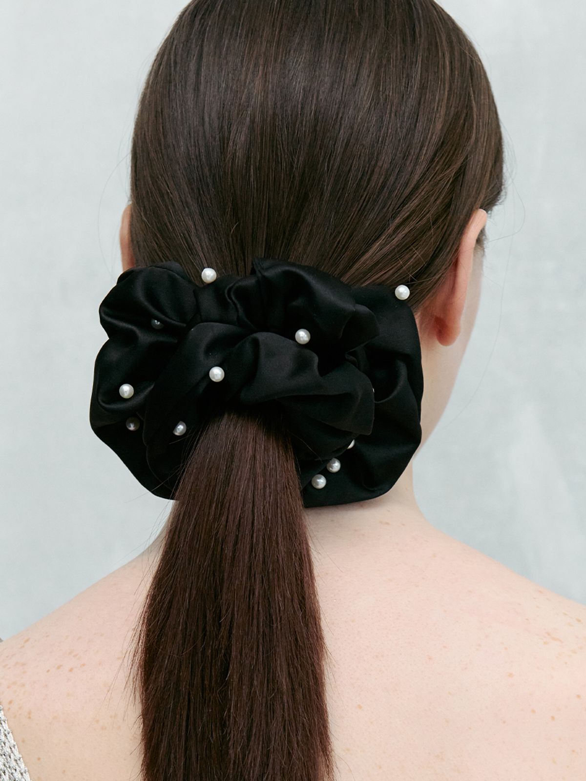 빈티지헐리우드(VINTAGE HOLLYWOOD) Bella Pearl Scrunchie_VH2534HB006M