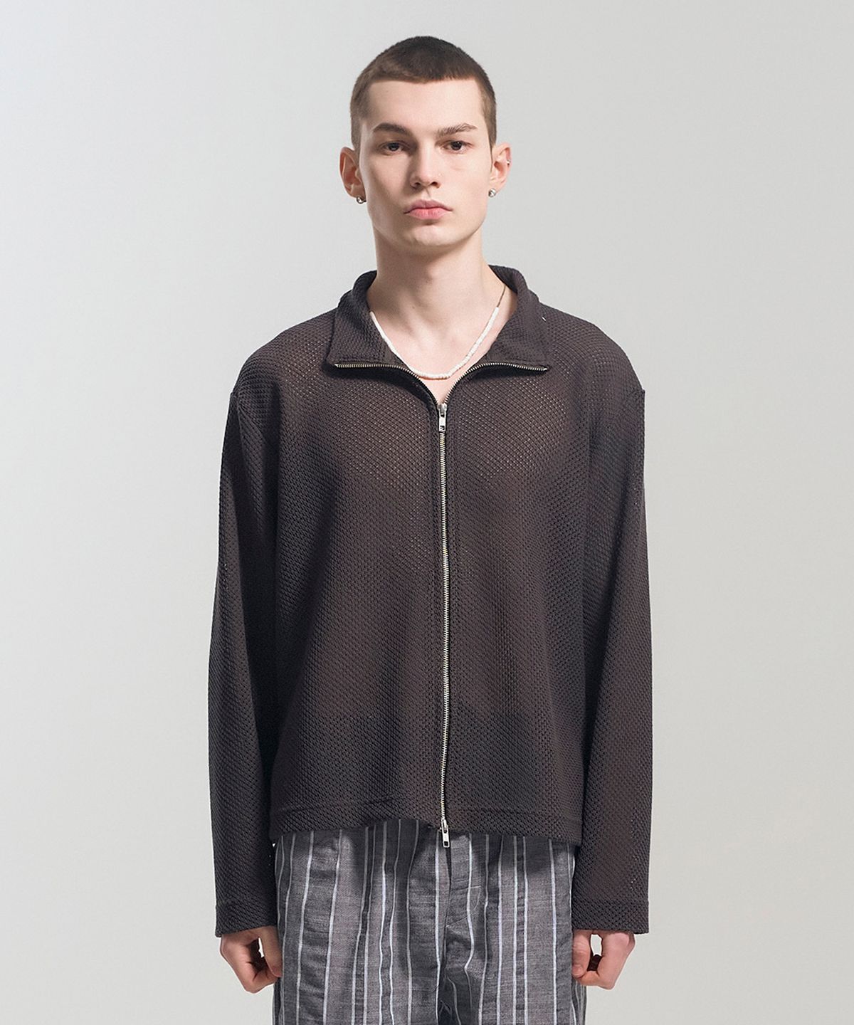 포즈넘버에잇(POSE NUMBER EIGHT) MESH KNIT ZIP-UP (DARK GREY)
