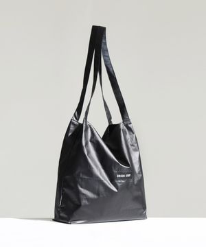 무심한듯 박시한 쇼퍼백 53 매트 스톤 - black