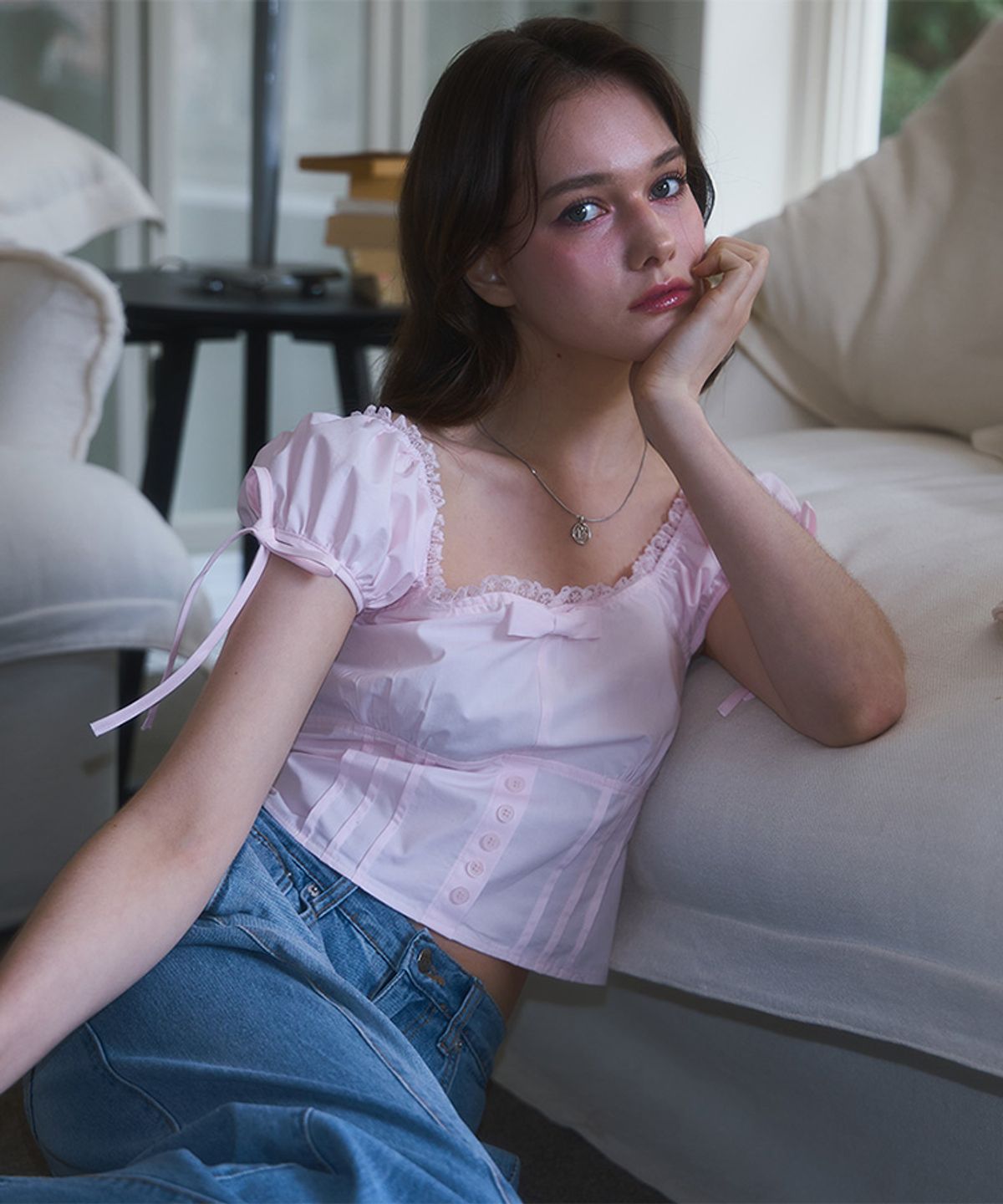 로제프란츠(ROSEFRANTZ) Ribbon Pintuck Crop Blouse [Pink]
